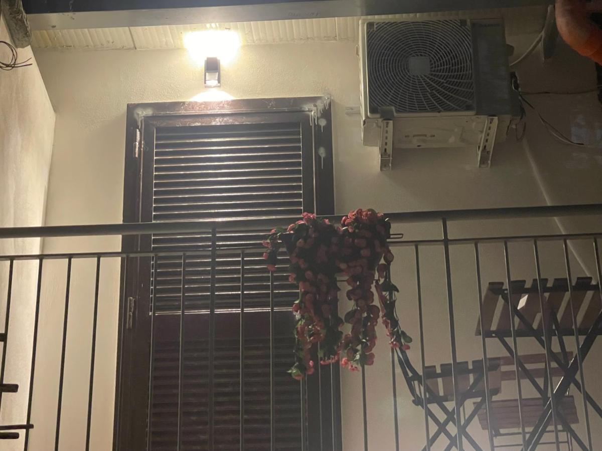 Lux House Naples Airport Hotel Екстериор снимка