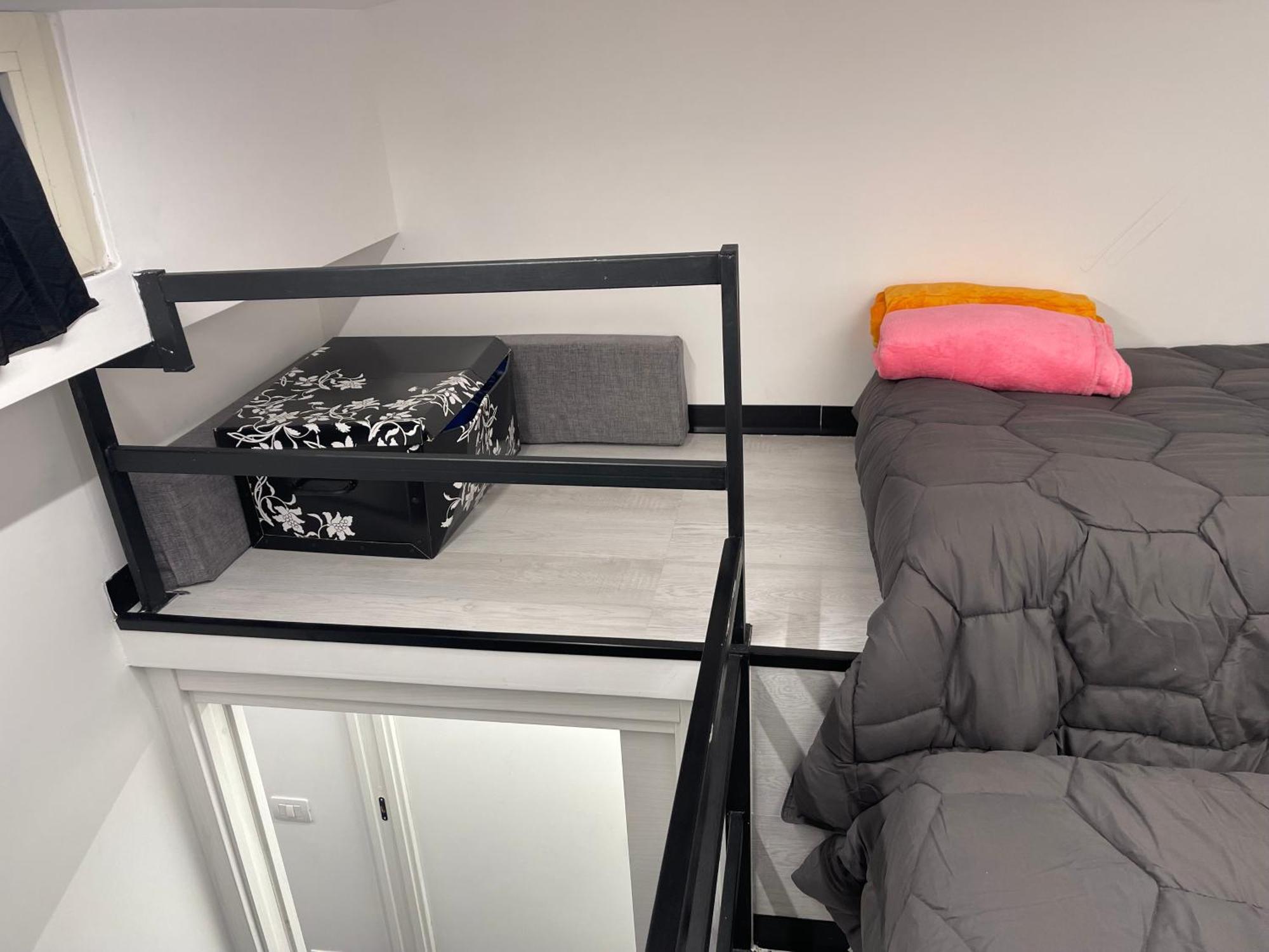 Lux House Naples Airport Hotel Екстериор снимка